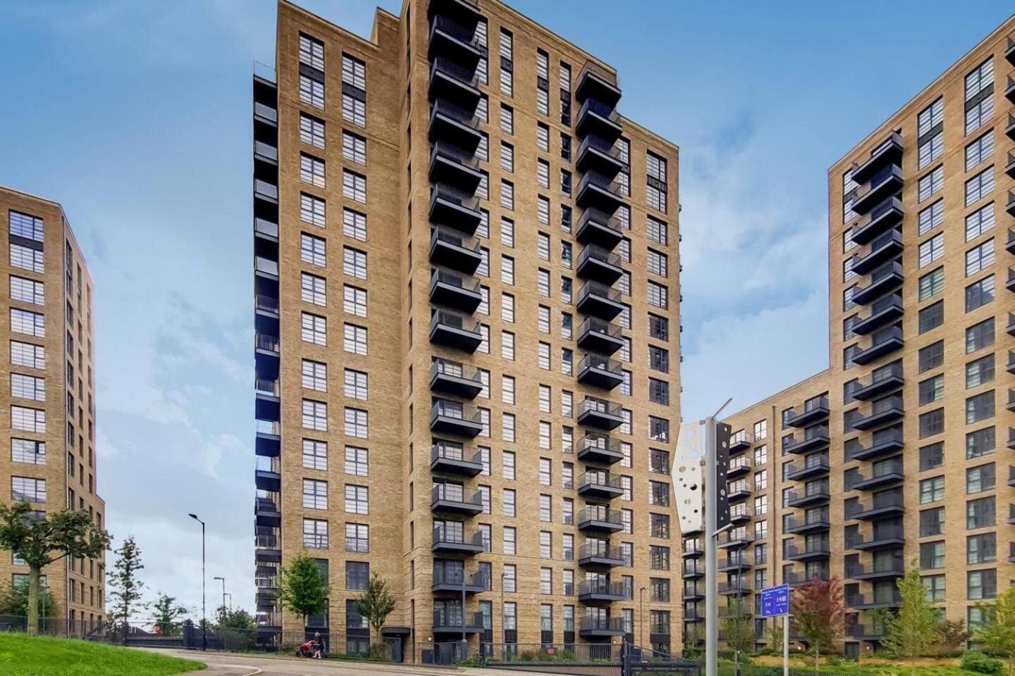 Modern And Chic Apartments At Ferrum Near Wembley Park Londyn Zewnętrze zdjęcie